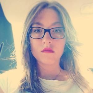 Meet your Posher, Stefania